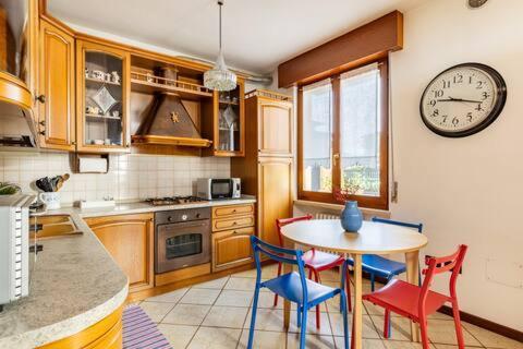 Casa Marisa Apartment Сирмионе Екстериор снимка