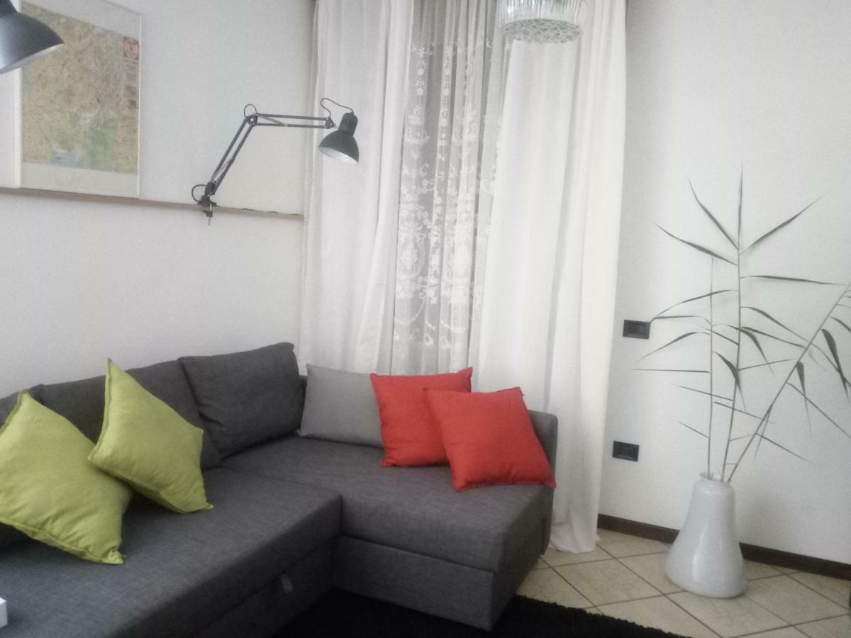 Casa Marisa Apartment Сирмионе Екстериор снимка