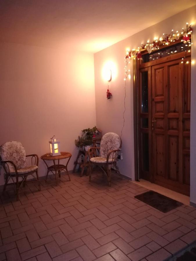Casa Marisa Apartment Сирмионе Екстериор снимка
